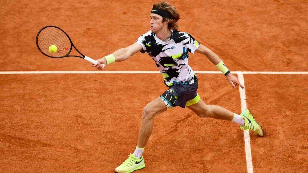 Roland Garros, Rublev supera l'esame Garin