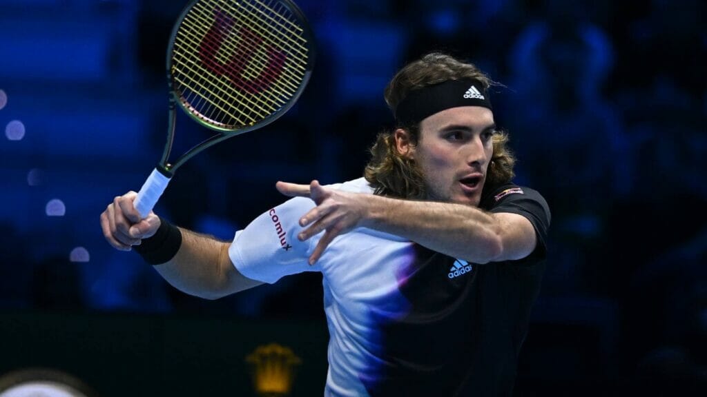 Tsitsipas, lo scivolone su Twitter fa scatenare i fan