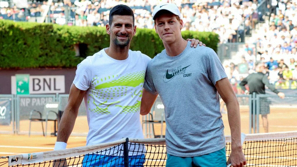 Internazionali d’Italia, il pubblico si gode l’allenamento tra Sinner e Djokovic (VIDEO)