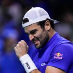 Matteo Berrettini esulta