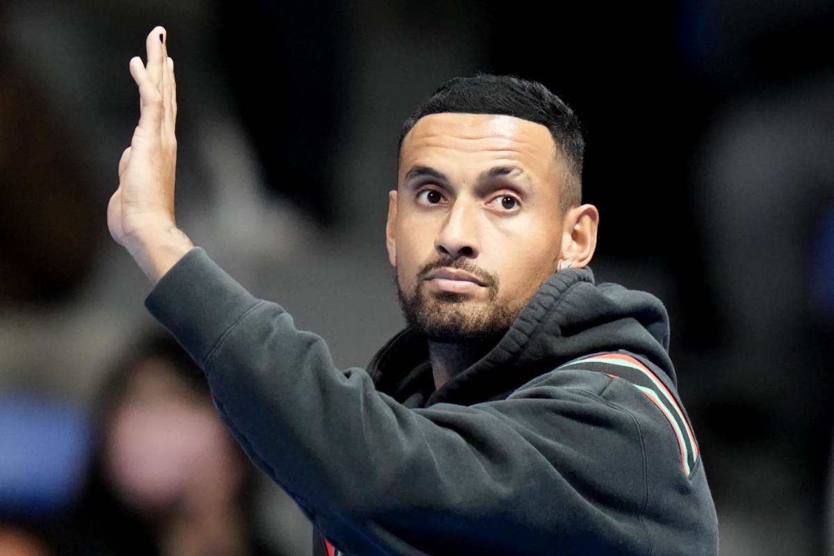 Nick Kyrgios saluta il pubblico