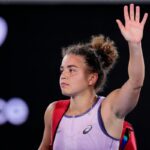 Jasmine Paolini lascia il campo dopo la sconfitta agli Australian Open