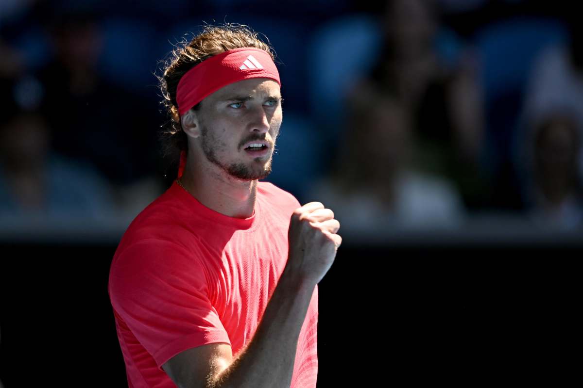 Alexander Zverev esulta con il pugno alzato