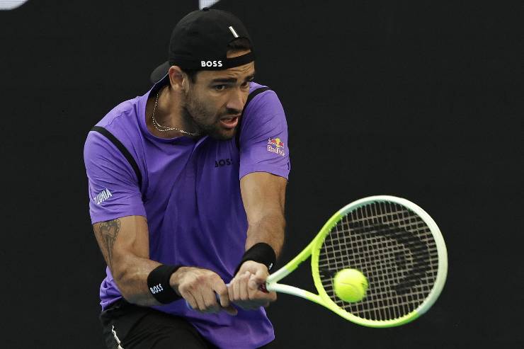 Berrettini in azione all'Australian Open