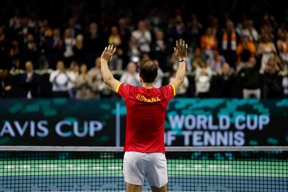 Nadal saluta il pubblico