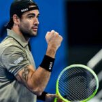 Matteo Berrettini esulta dopo un punto