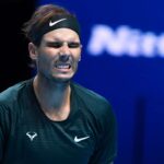 Rafa Nadal stringe i denti in campo