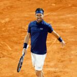 Fabio Fognini in campo a Montecarlo